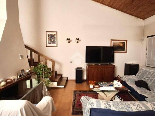 Villa Schiera in vendita a Santa Maria Nuova, Re