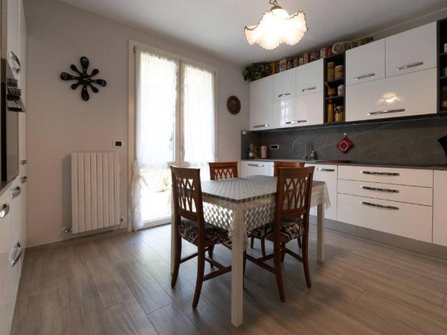 Villa Schiera in vendita a Migliolungo, Re