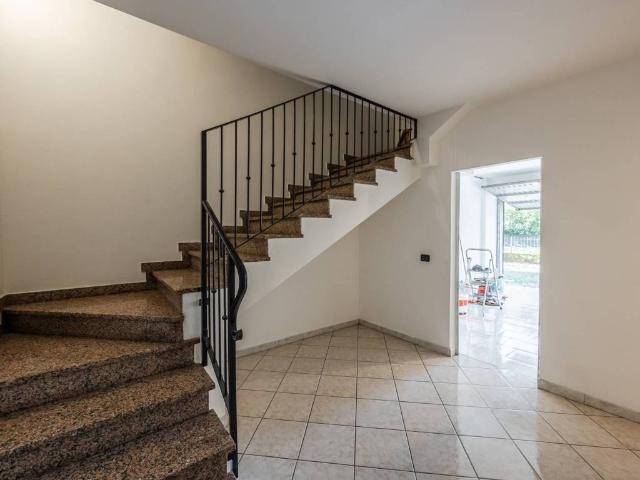 Villa Schiera in vendita a Pieve Modolena, Re