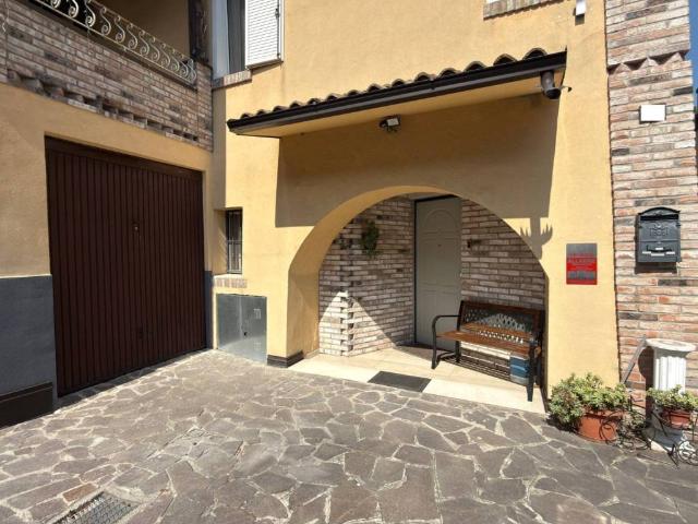 Villa Schiera in vendita a Santa Croce, Re