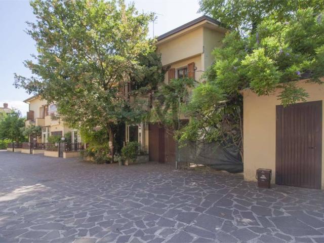 Villa Schiera in vendita a Buco del Signore, Re