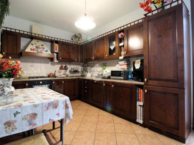 Villa Schiera in vendita a Rosta Nuova, Re
