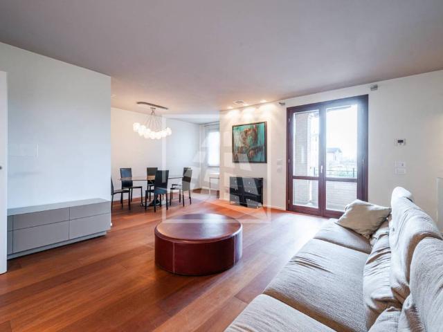 Villa Schiera in vendita a Re, Reggio Emilia