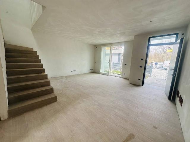 Villa Schiera in vendita a Migliolungo, Re