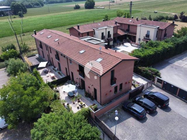 Villa Schiera in vendita a Fogliano, Re