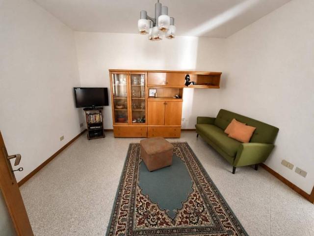 Villa Schiera in vendita a Resia, Friuli-Venezia Giulia