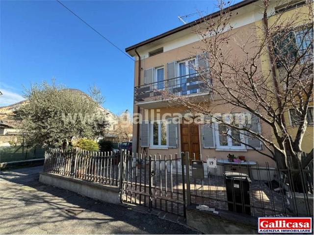 Villa Schiera in vendita a Rezzato, Lombardia