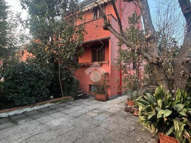 Villa Schiera in vendita a Rho, Lombardia