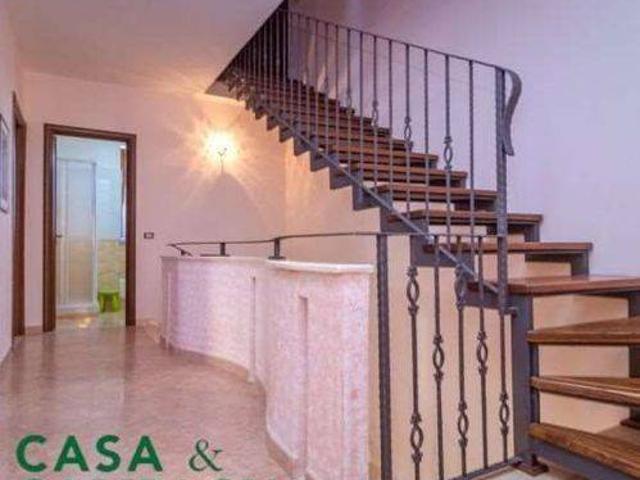 Villa Schiera in vendita a Riardo, Campania