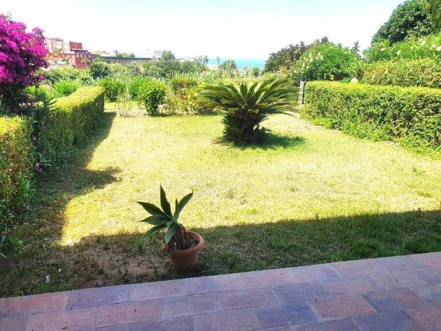 Villa Schiera in vendita a Calabria, Vibo Valentia