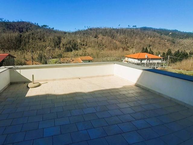 Villa Schiera in vendita a Riccò Del Golfo, Liguria
