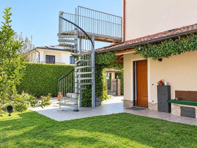 Villa Schiera in vendita a Bottaiano, Ricengo