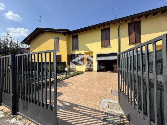 Villa Schiera in vendita a Ricengo, Lombardia