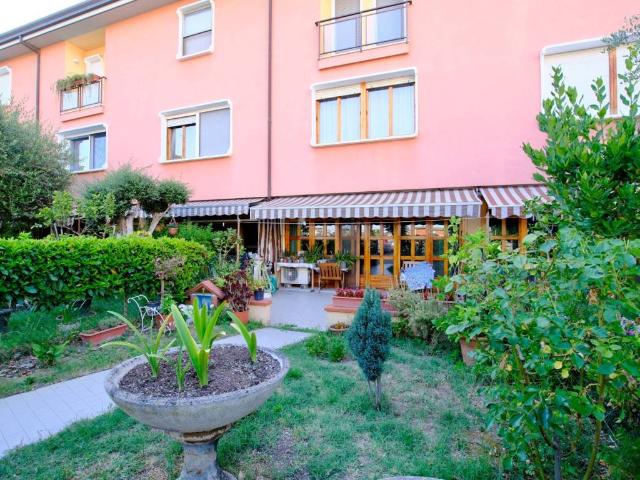 Villa Schiera in vendita a Villaggio 1° maggio, Rimini