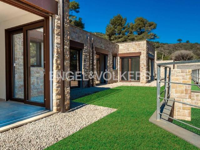 Villa Schiera in vendita a Rio, Toscana