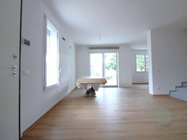 Villa Schiera in vendita a Pianura Reggiana, Re