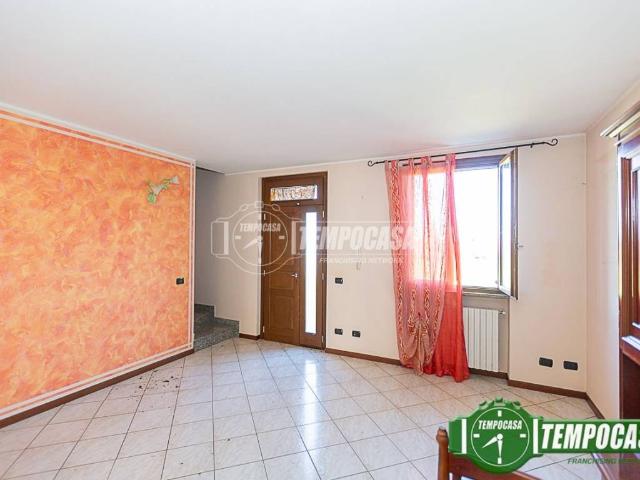 Villa Schiera in vendita a Ripalta Arpina, Lombardia