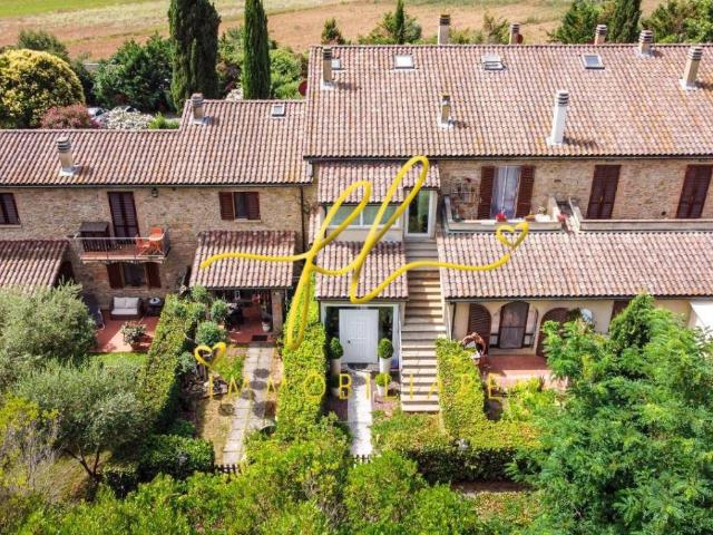 Villa Schiera in vendita a Riparbella, Toscana