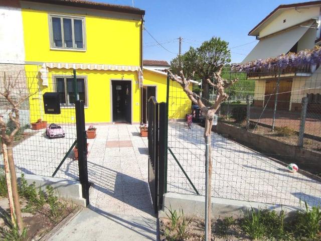 Villa Schiera in vendita a Unione Terre e Fiumi, Guarda Ferrarese
