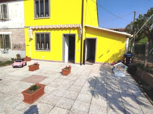 Villa Schiera in vendita a Unione Terre e Fiumi, Guarda Ferrarese