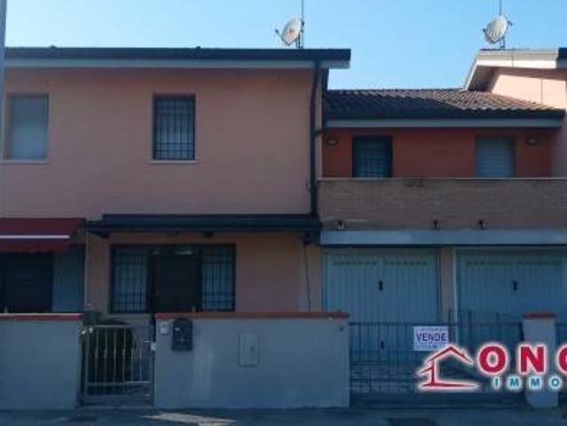 Villa Schiera in vendita a Unione Terre e Fiumi, Berra