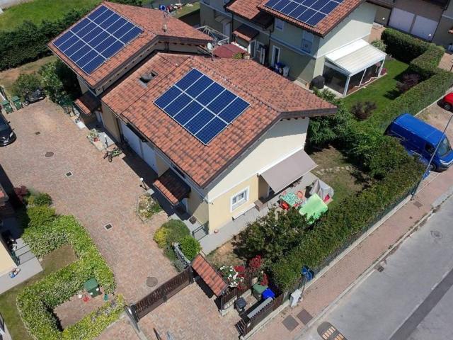 Villa Schiera in vendita a Tetti Francesi, Piemonte