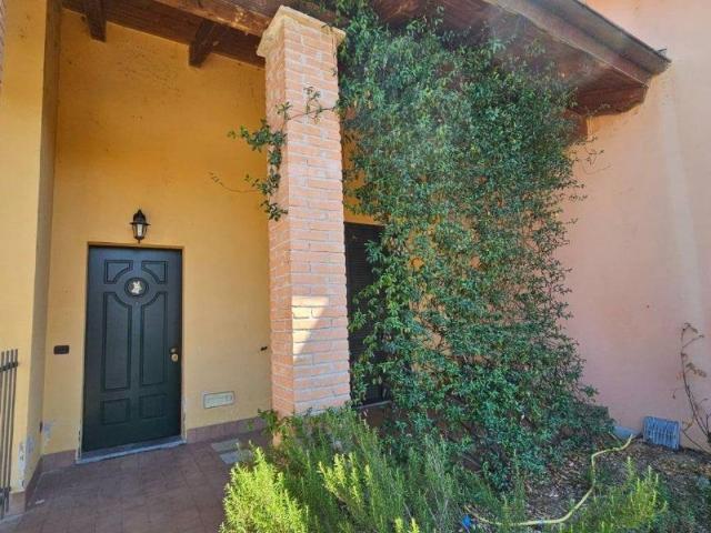 Villa Schiera in vendita a Rivanazzano, Lombardia