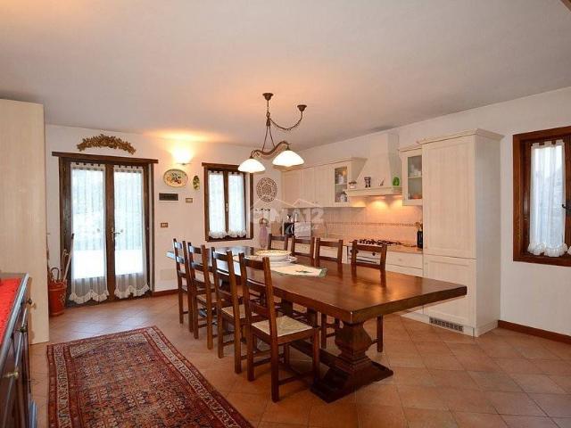 Villa Schiera in vendita a Canove, Canove Di Roana