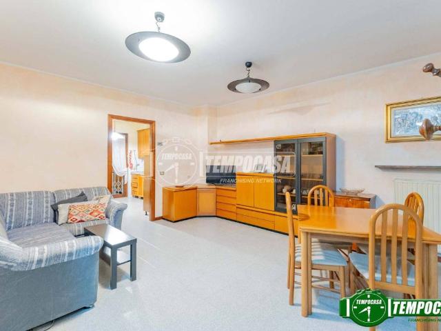 Villa Schiera in vendita a Robecco Sul Naviglio, Lombardia