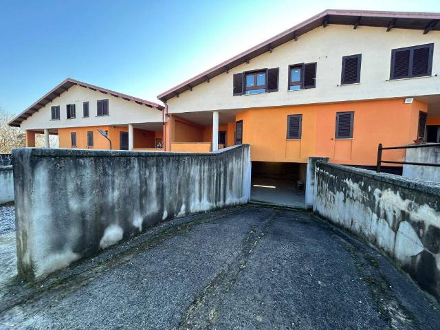 Villa Schiera in vendita a Rocca D'evandro, Campania