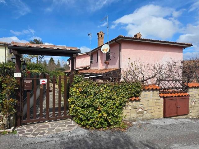 Villa Schiera in vendita a Rocca Di Botte, Abruzzo