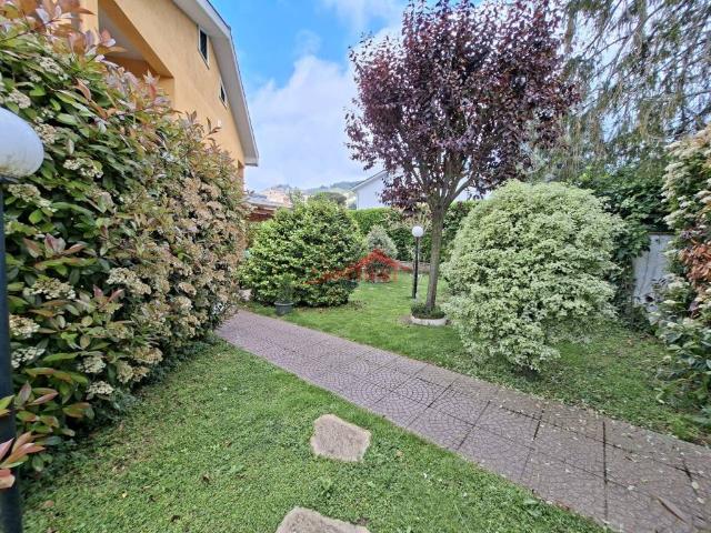 Villa Schiera in vendita a Roma Capitale, Lazio