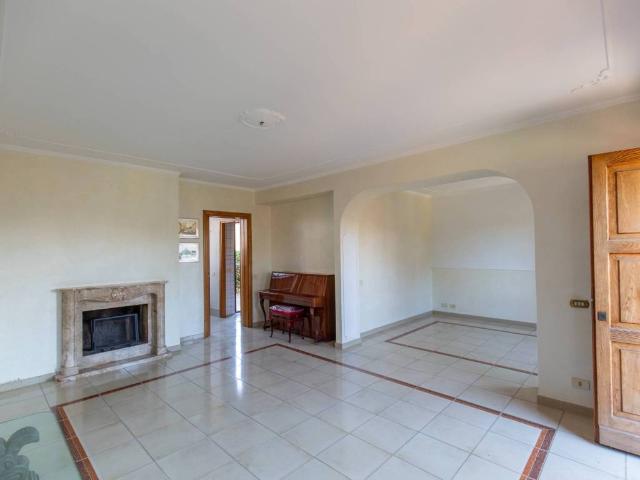 Villa Schiera in vendita a Roma Capitale, Lazio