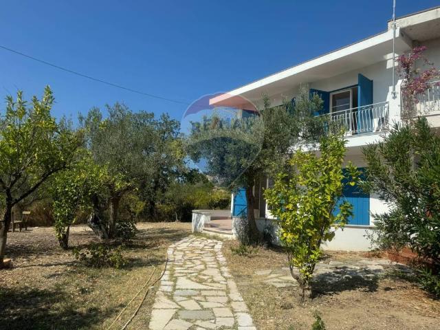 Villa Schiera in vendita a Rocca San Giovanni, Abruzzo