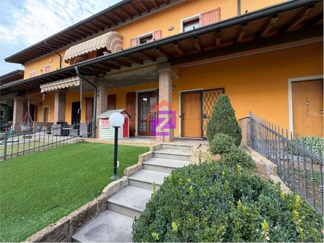 Villa Schiera in vendita a Ludriano, Roccafranca