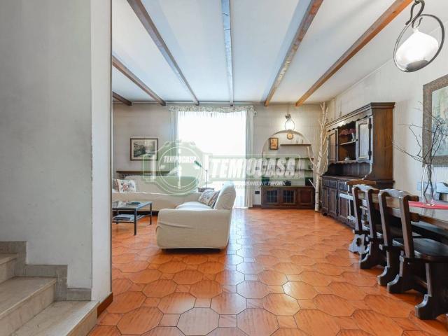 Villa Schiera in vendita a Rodano, Lombardia