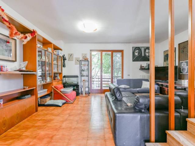Villa Schiera in vendita a Cascina Civasco, Rodano