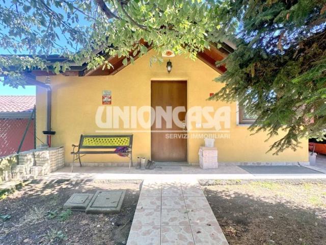 Villa Schiera in vendita a Rodero, Lombardia