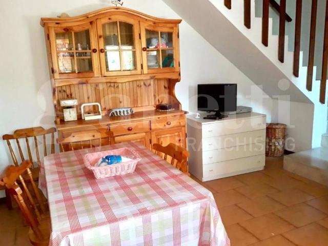 Villa Schiera in vendita a Foce Varano, Puglia