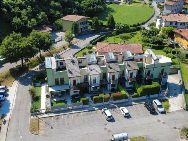 Villa Schiera in vendita a Comunità montana della Valle Sabbia, Roè Volciano