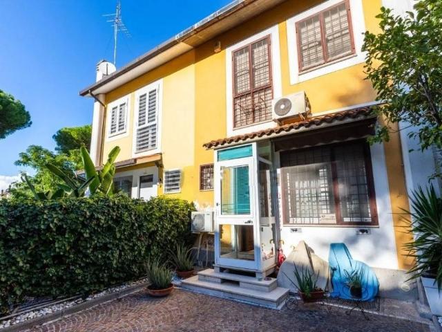 Villa Schiera in vendita a Axa, Roma Capitale