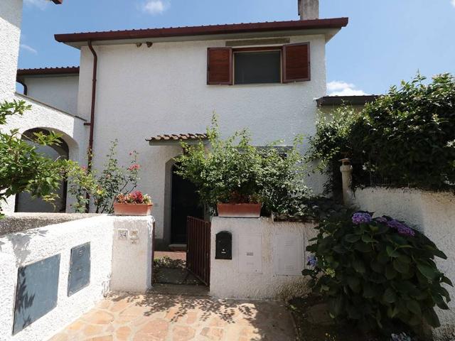 Villa Schiera in vendita a Olgiata, Roma Capitale