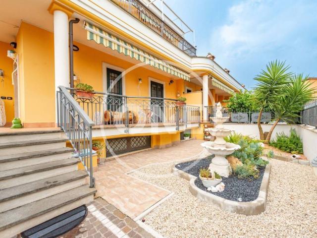 Villa Schiera in vendita a Prato Fiorito, Roma Capitale