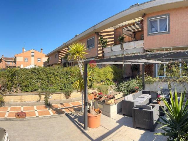 Villa Schiera in vendita a Olgiata, Roma Capitale