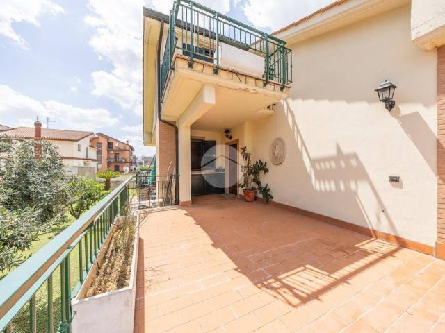 Villa Schiera in vendita a Castelverde, Roma Capitale