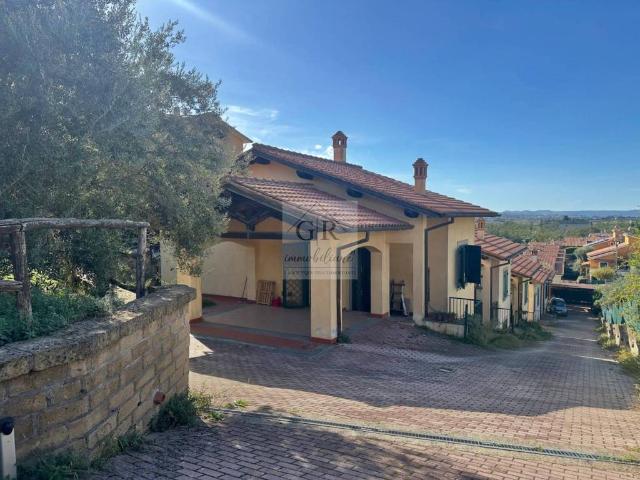 Villa Schiera in vendita a Cesano, Roma