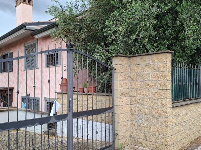Villa Schiera in vendita a Castelverde, Roma Capitale
