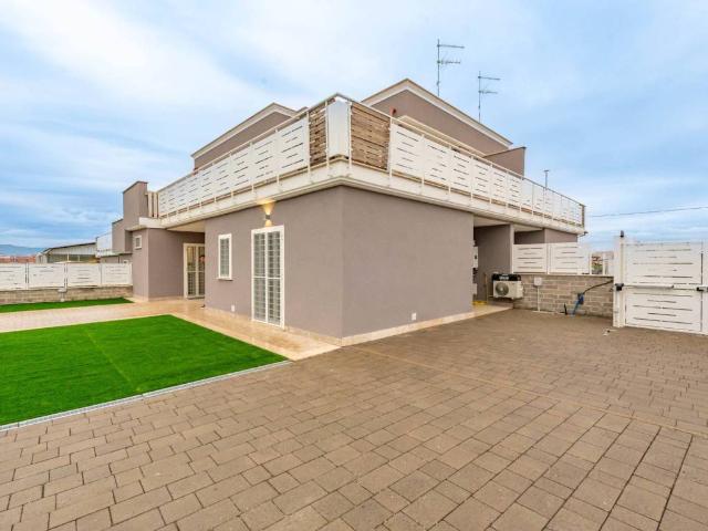 Villa Schiera in vendita a Colle del Sole, Roma Capitale