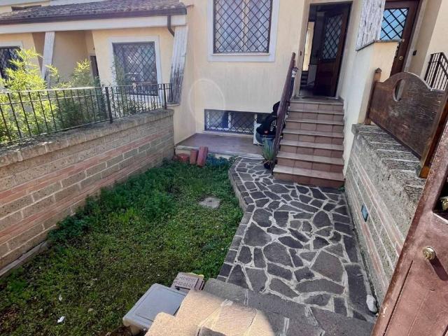 Villa Schiera in vendita a Prima Porta, Montecompatri