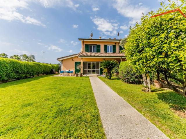 Villa Indipendente in vendita a Municipio Roma X, Roma Capitale
